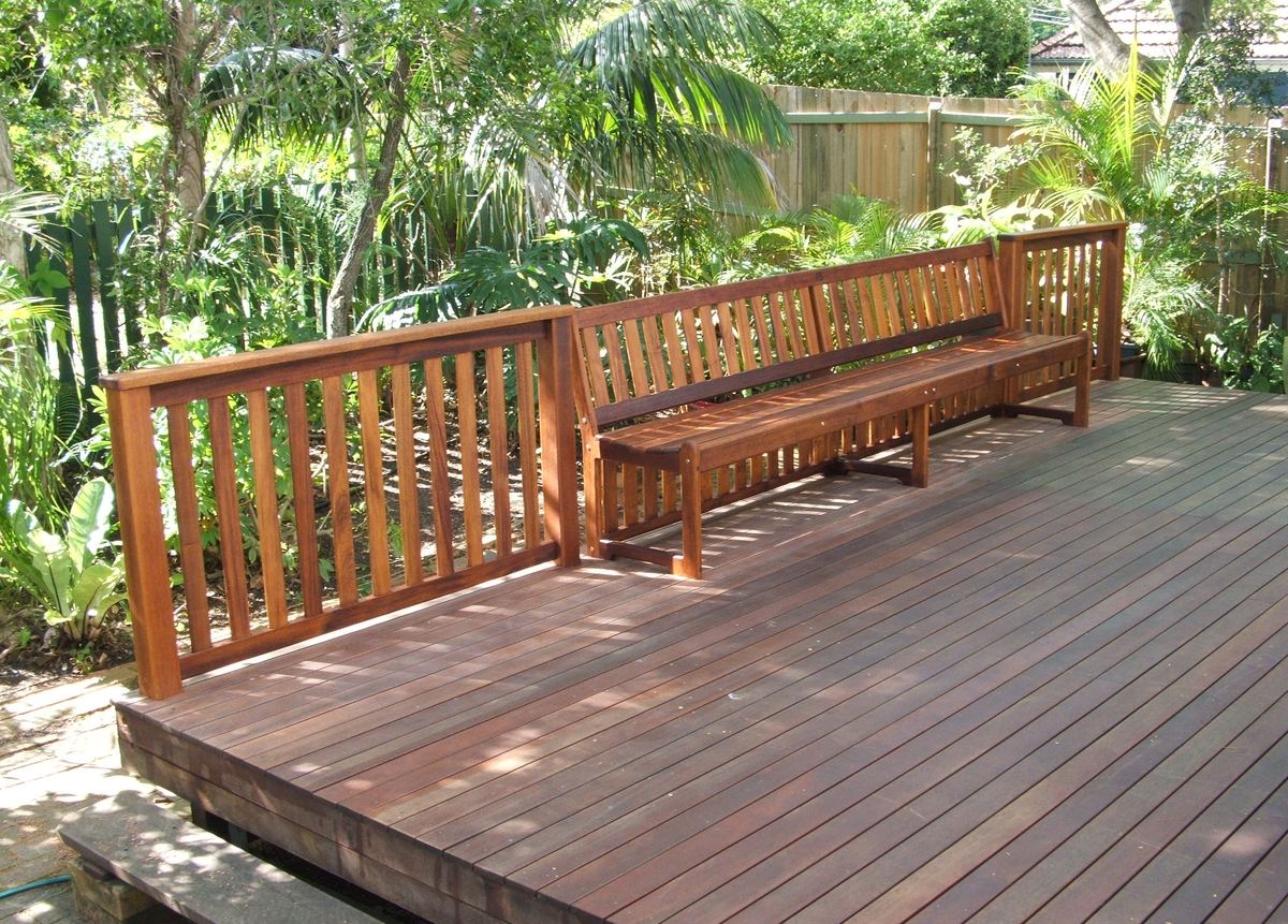 Long bench and railing combination on a new deck
